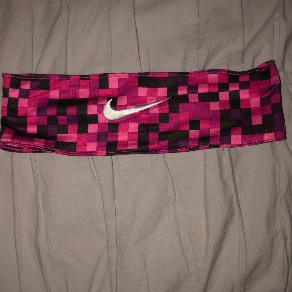 Nike headband